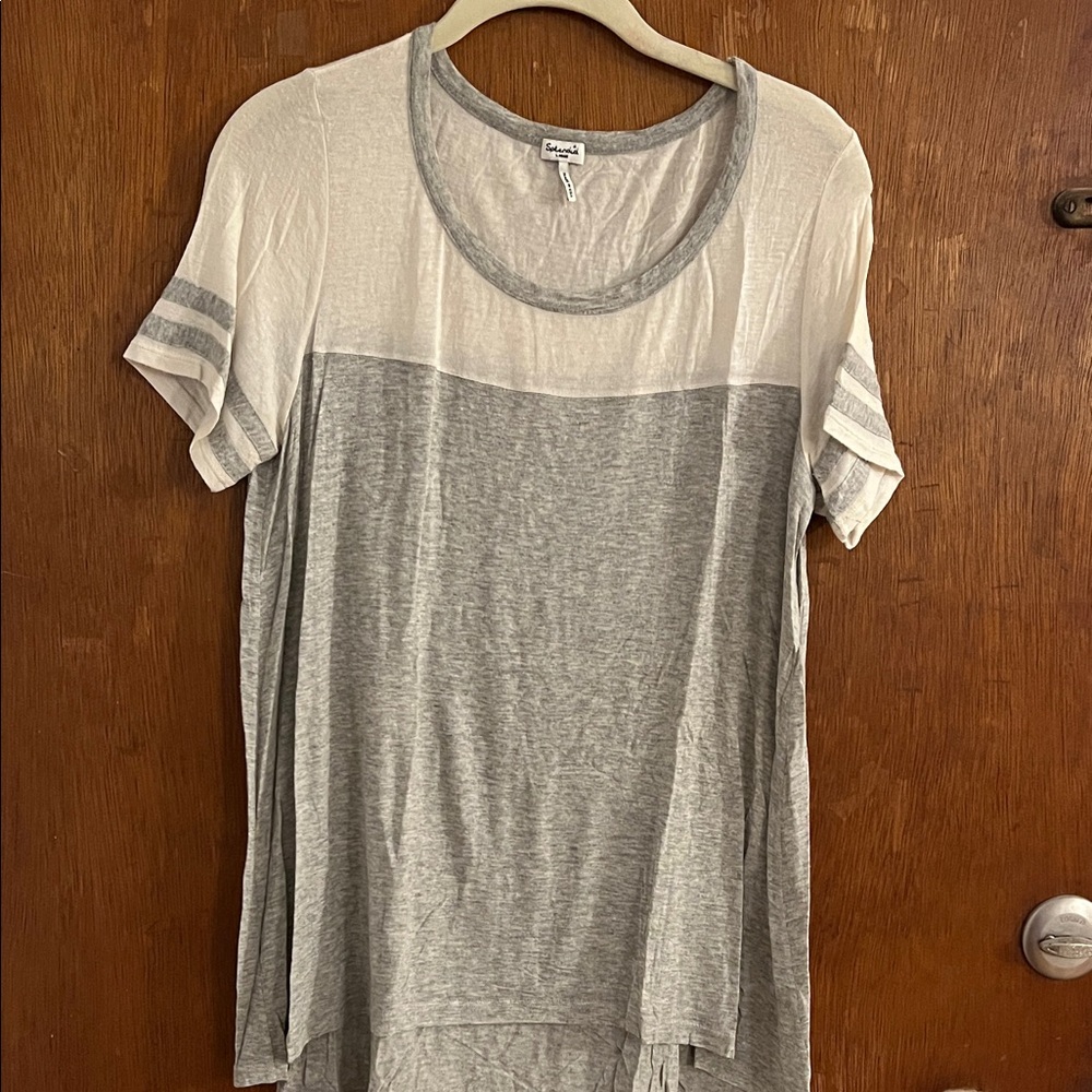 Splendid Gray and Cream Short Sleeve Tee